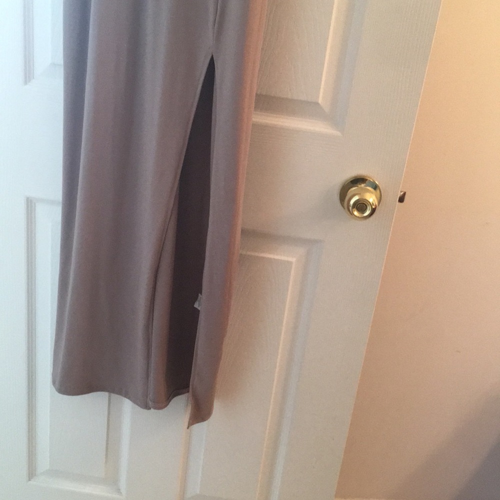 Dress - Picture 2 of 4